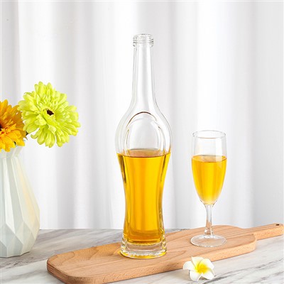 زجاجة كحول مع فودكا